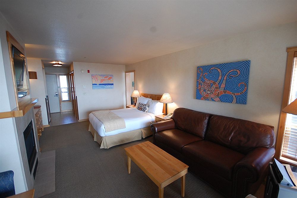 At Cape Kiwanda Inn 3*